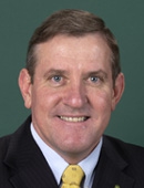 Minister Ian Macfarlane